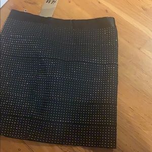 H&M small size cute skirt.